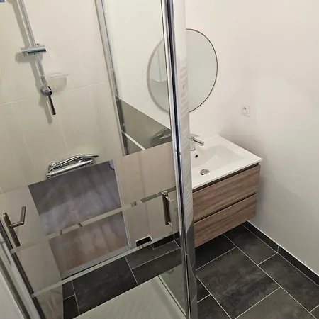 Le Chaleureux Lourdes Hyper Centre Apartment Exterior photo